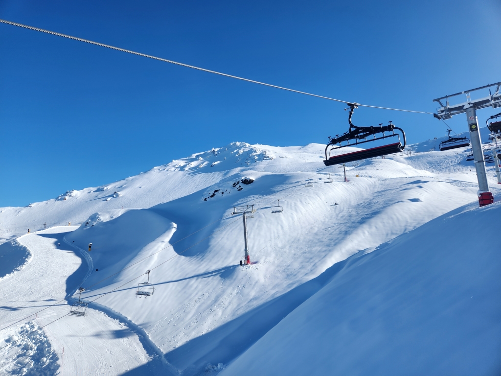 skiing in new zealand at mt hutt