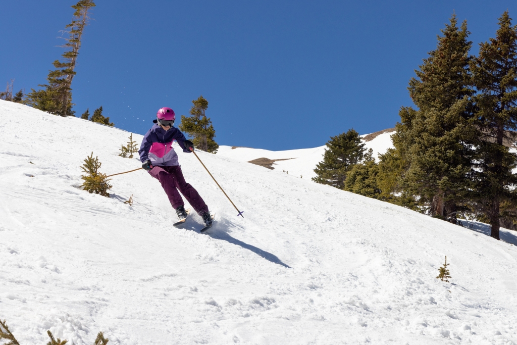 amy shreds some frontside snow
