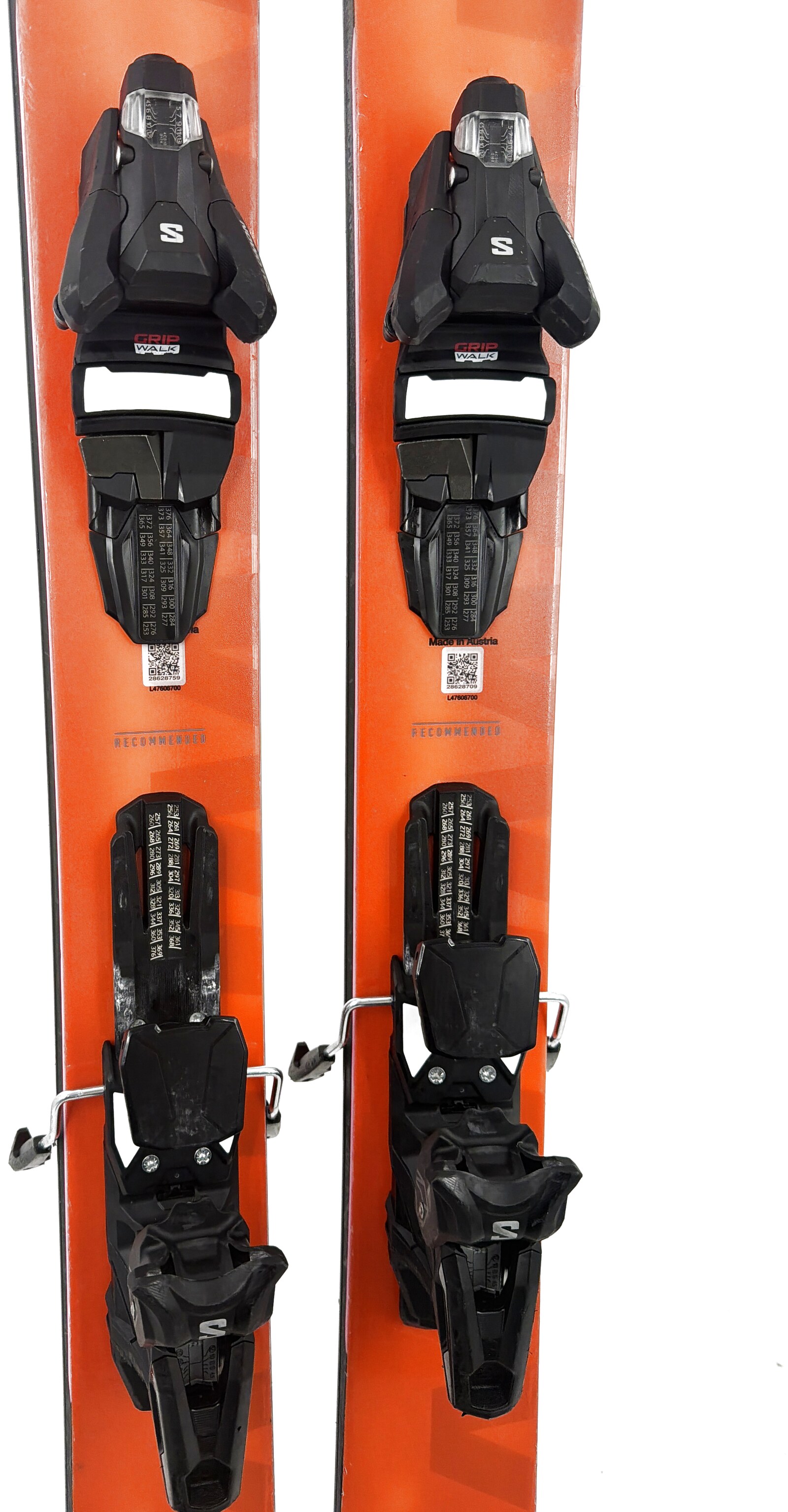 2025 Salomon QST 106 Skis Mid