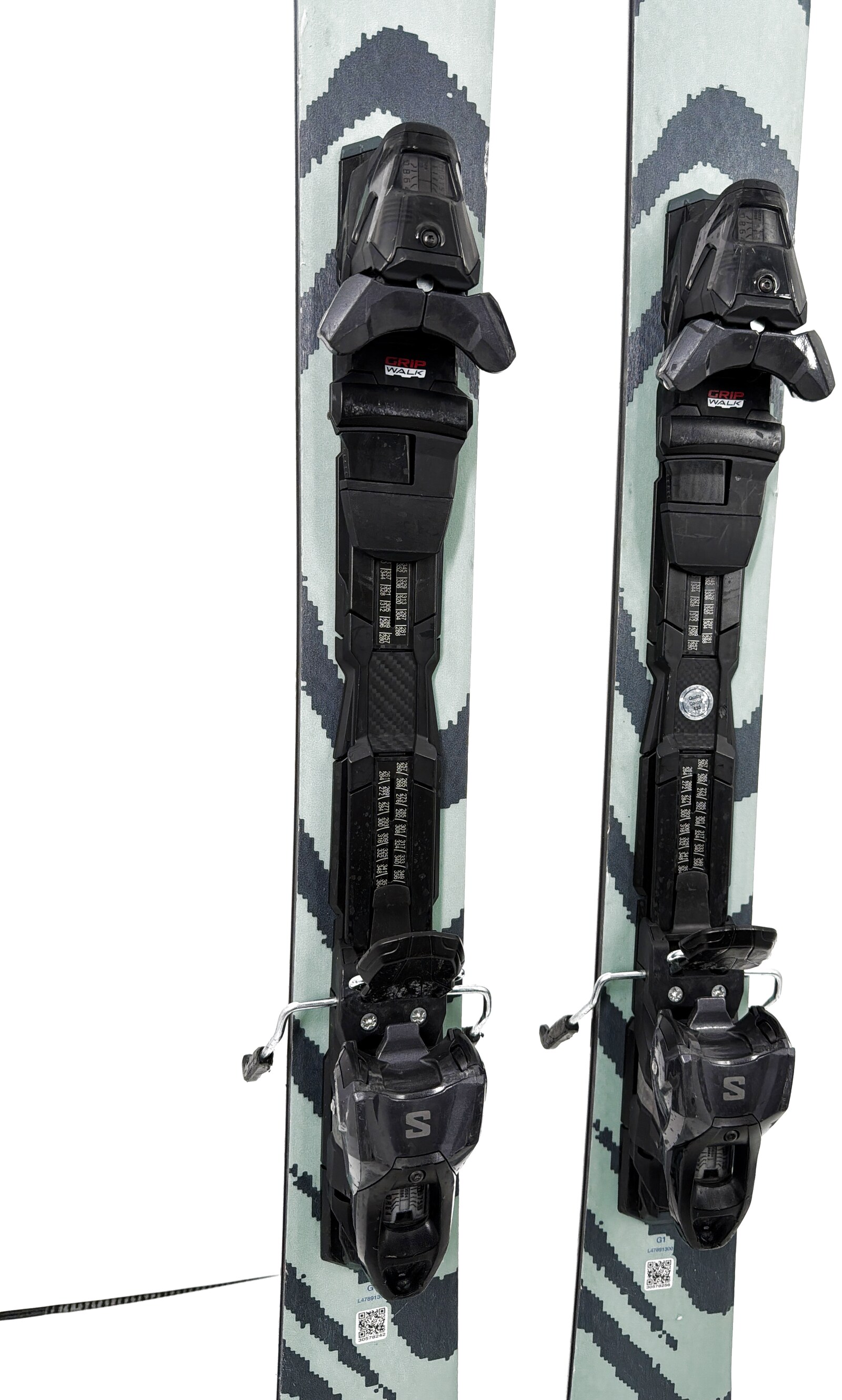 2026 Salomon QST 92 Skis Mid