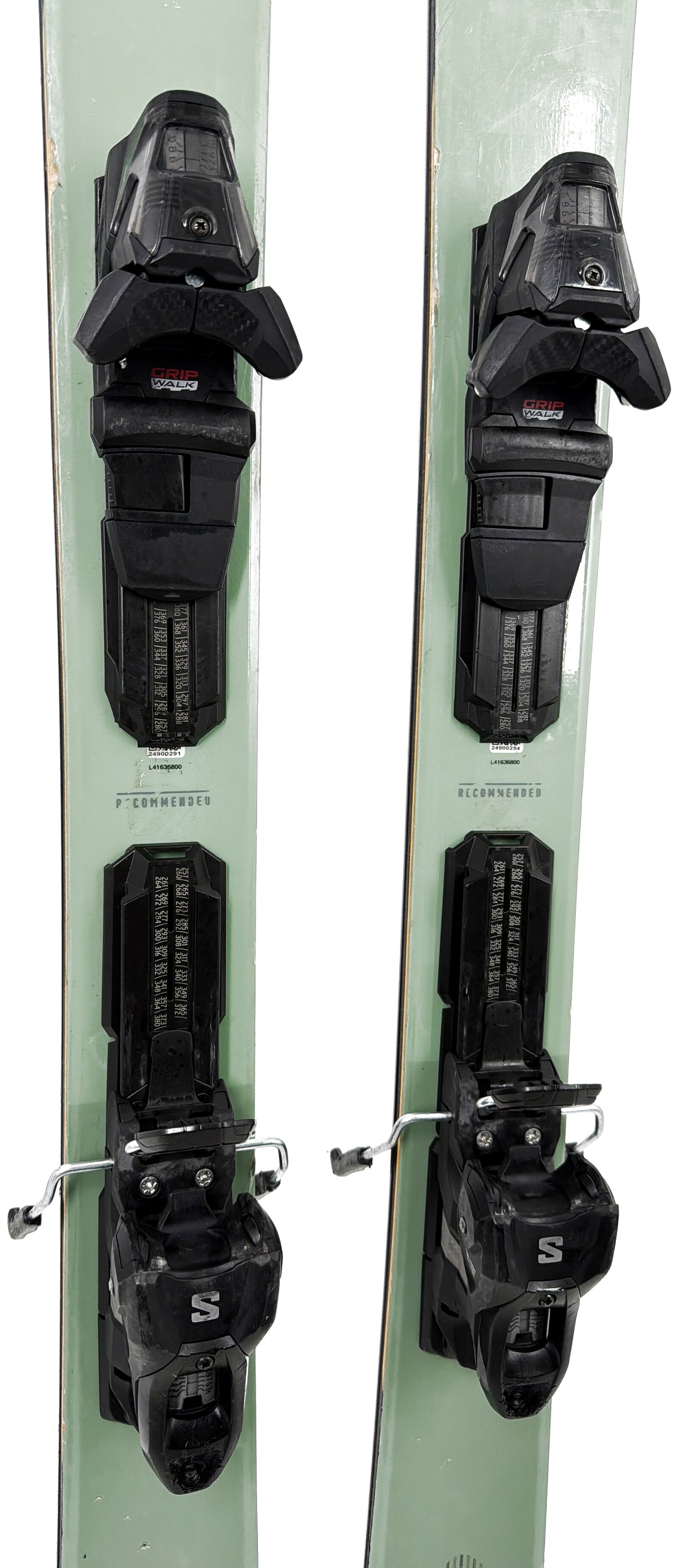 2023 Salomon QST 92 Skis Mid