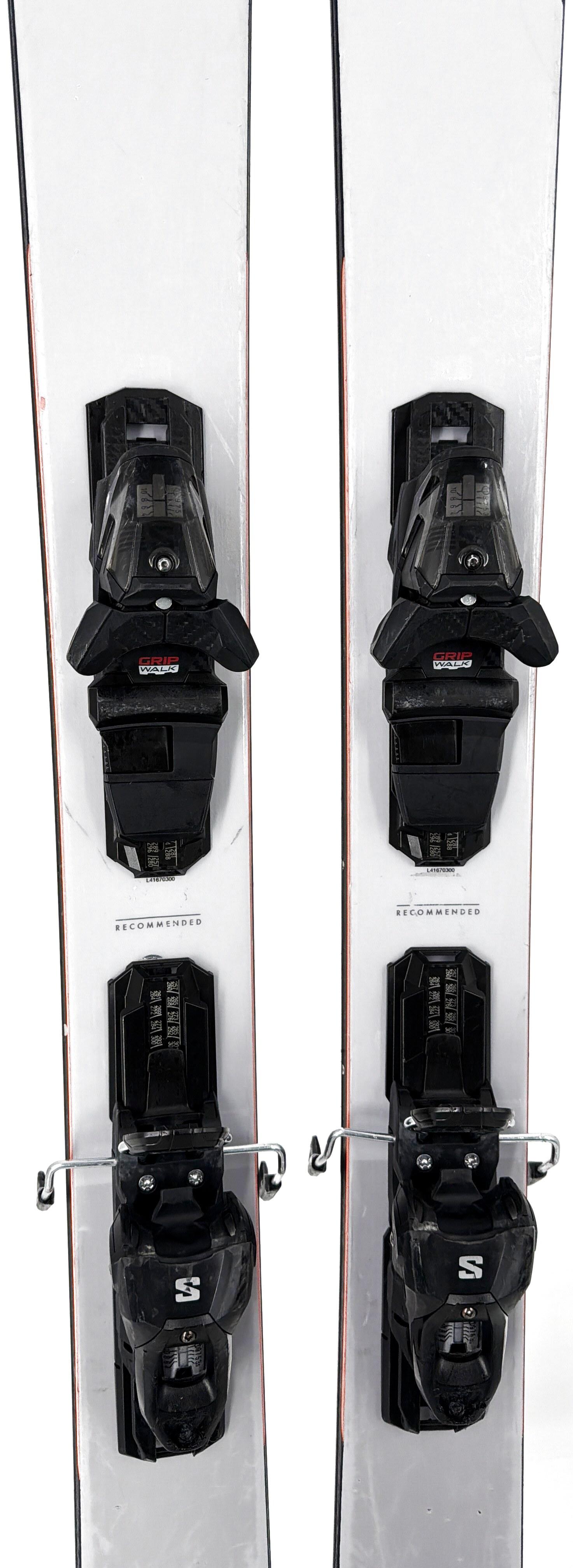 2023 Salomon QST 106 Skis Mid