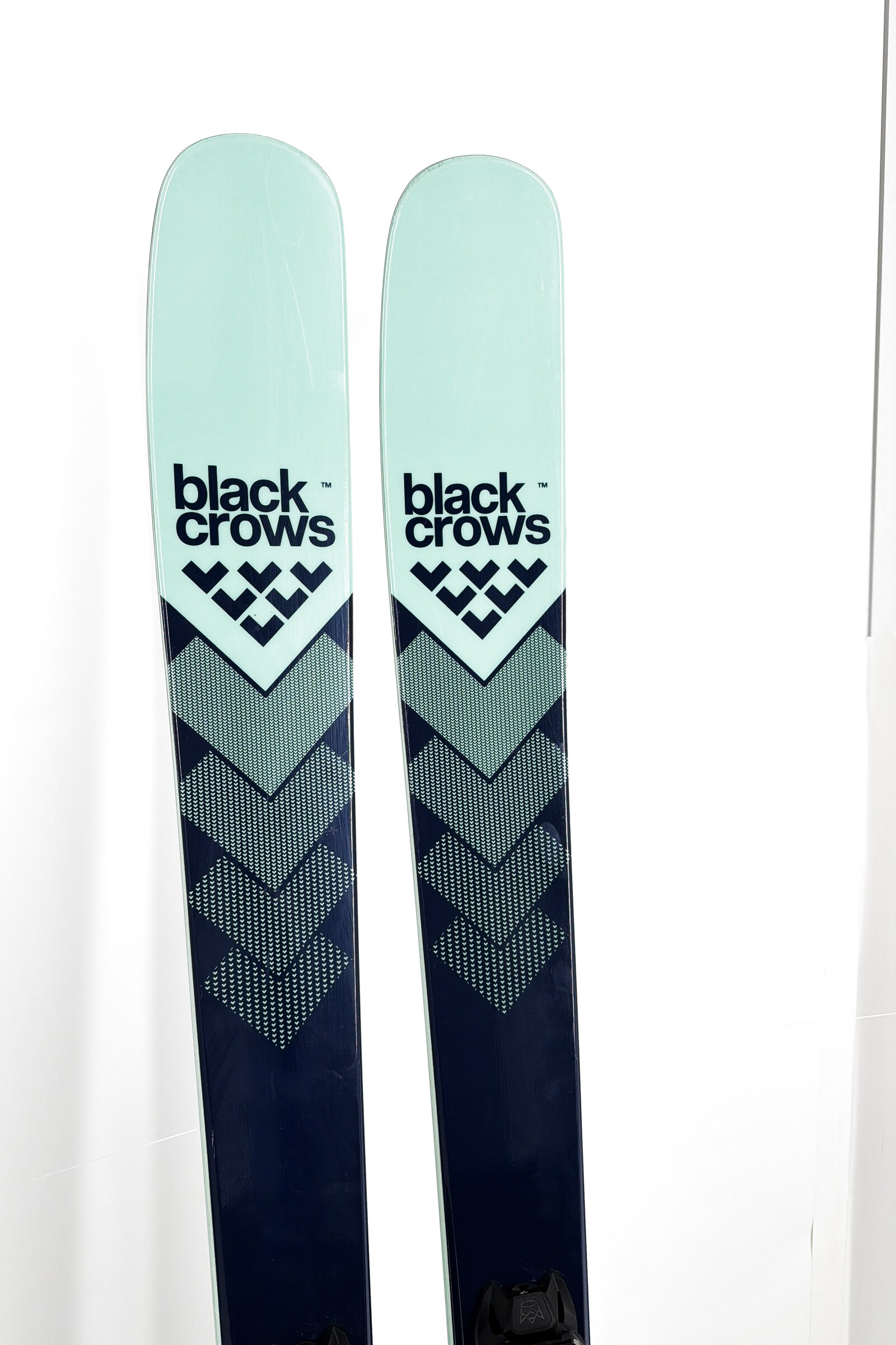2025 Black Crows Atris Skis Tip