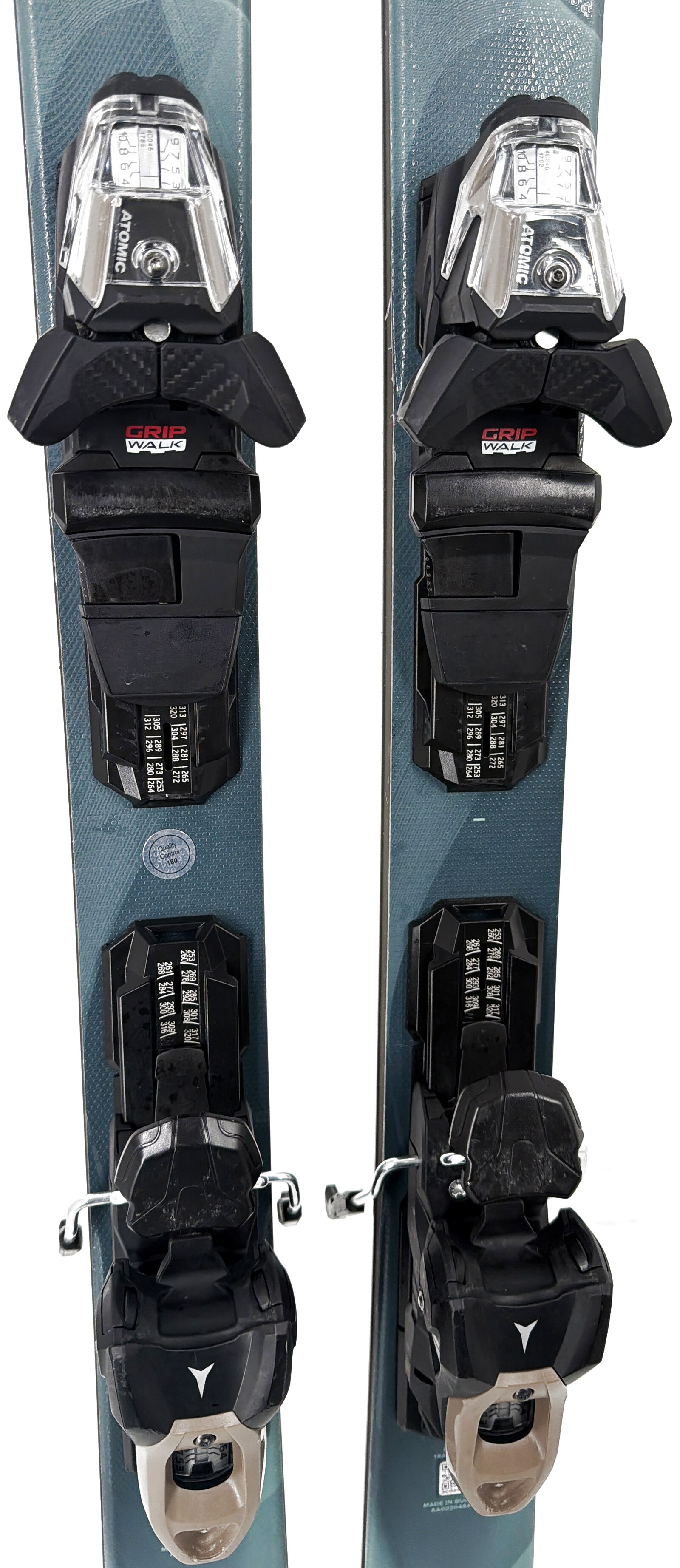 2025 Atomic Cloud Q8 Skis Mid