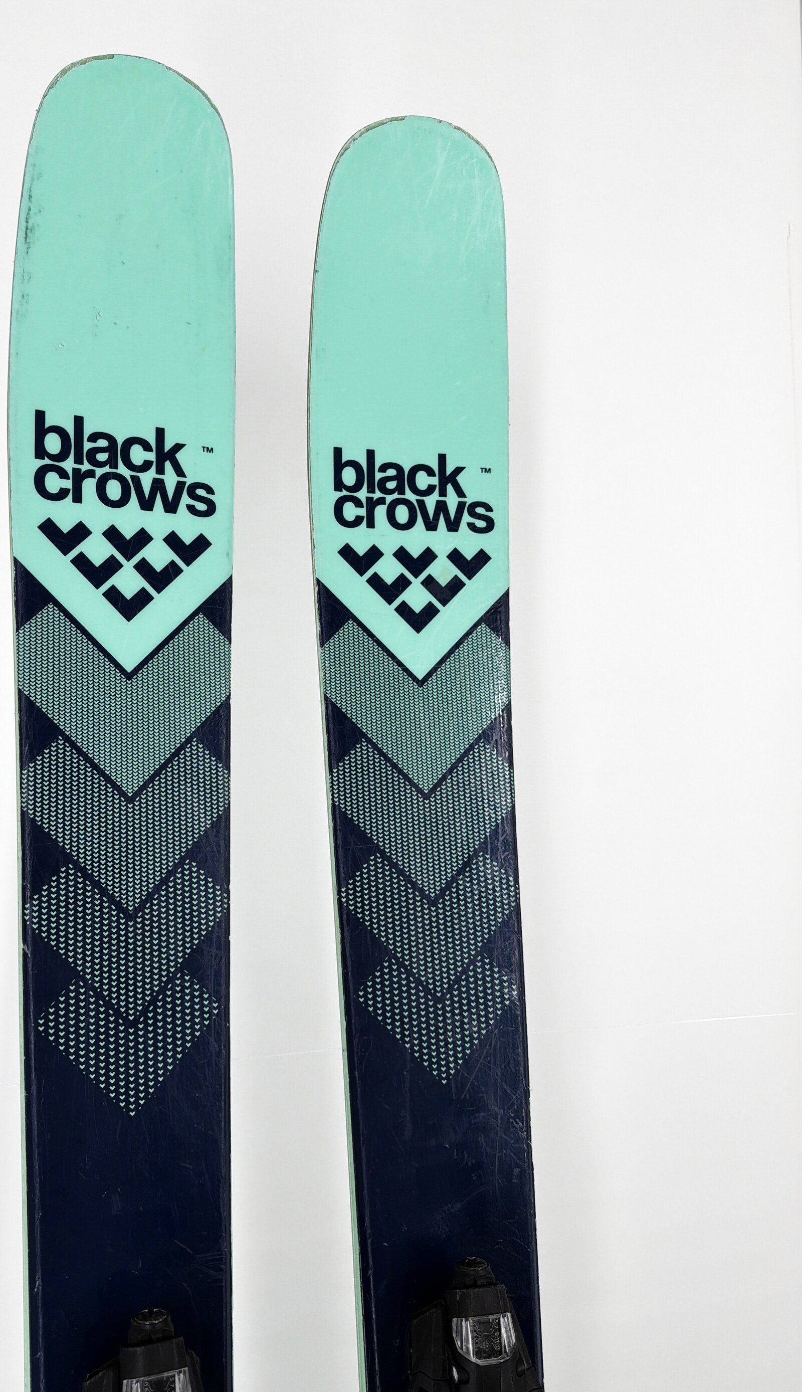 2025 Black Crows Atris Skis Tip