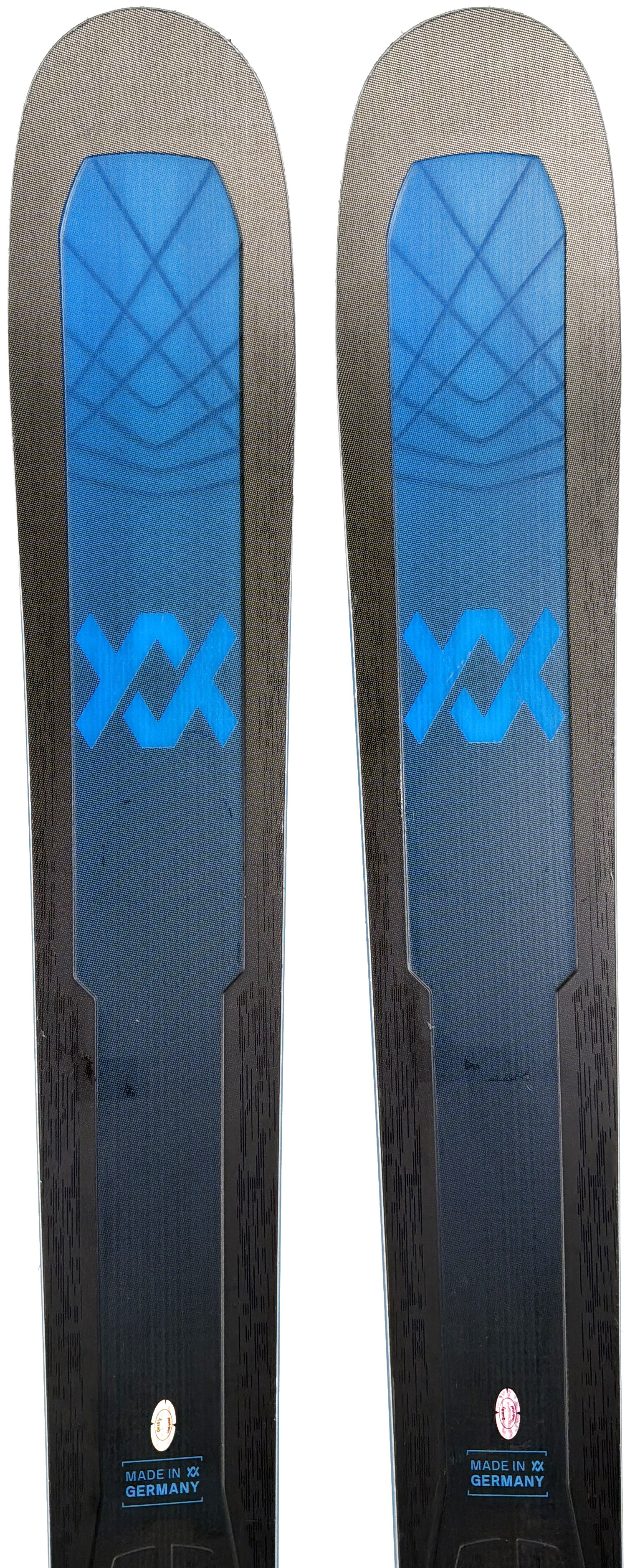 2025 Volkl Mantra 88 Skis Tip