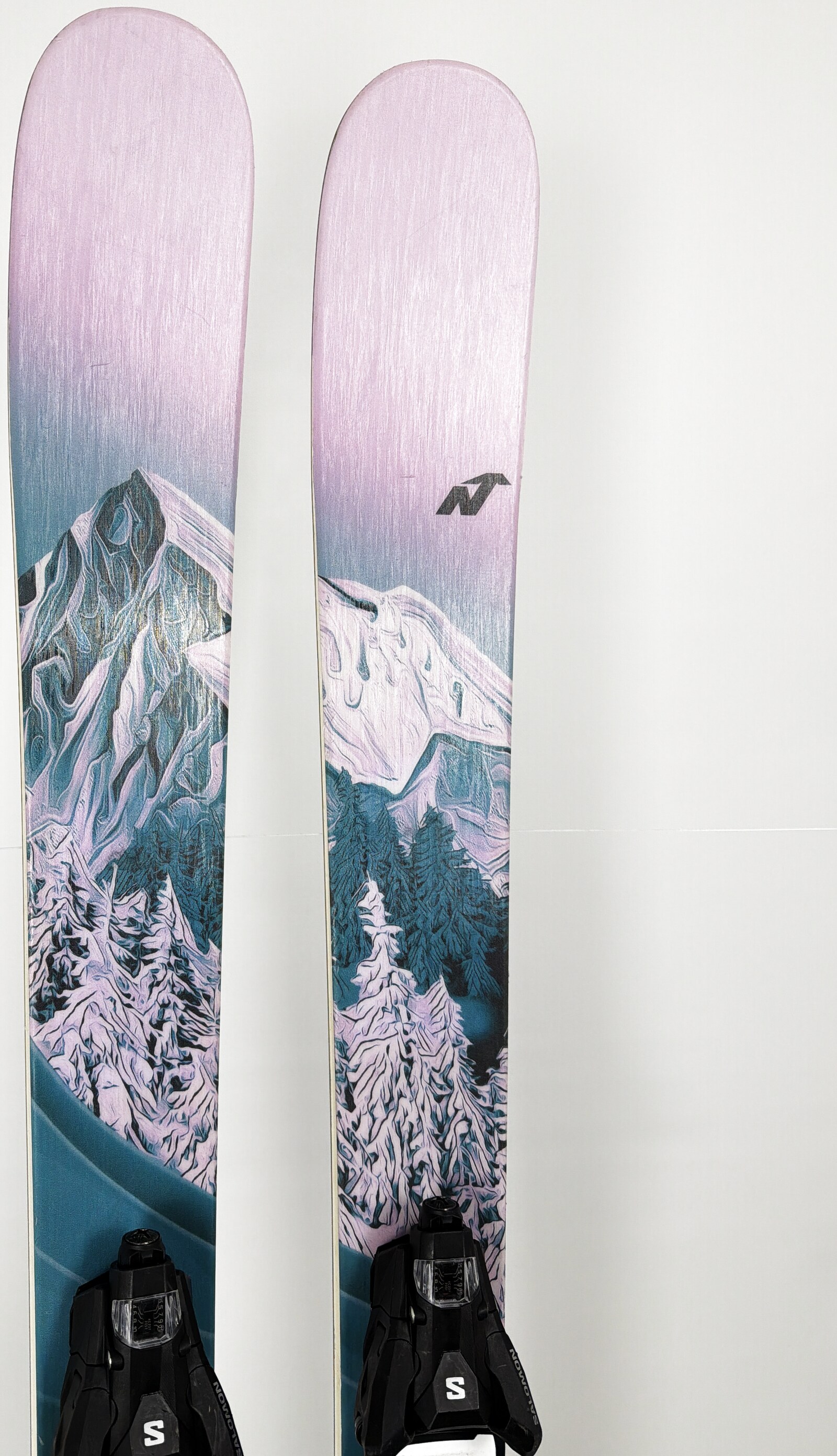2025 Nordica Santa Ana 92 Skis Tip