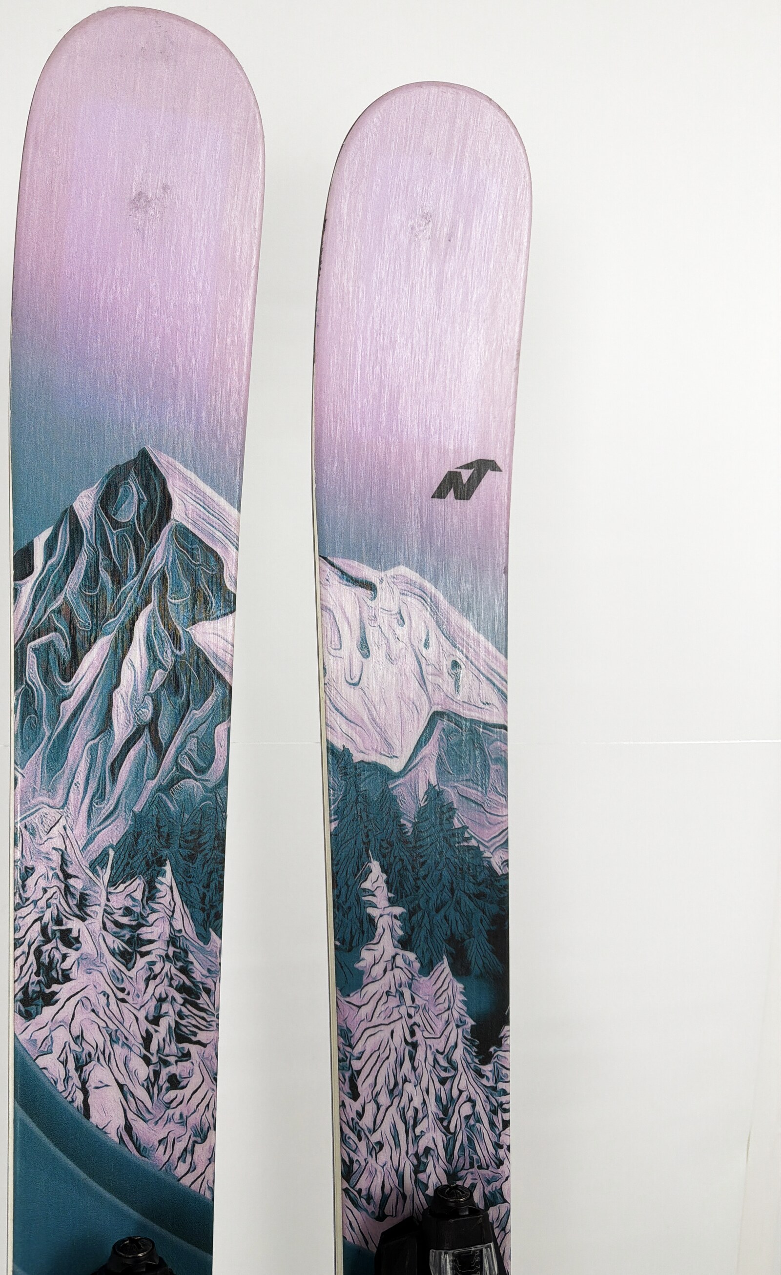 2025 Nordica Santa Ana 92 Skis Tip