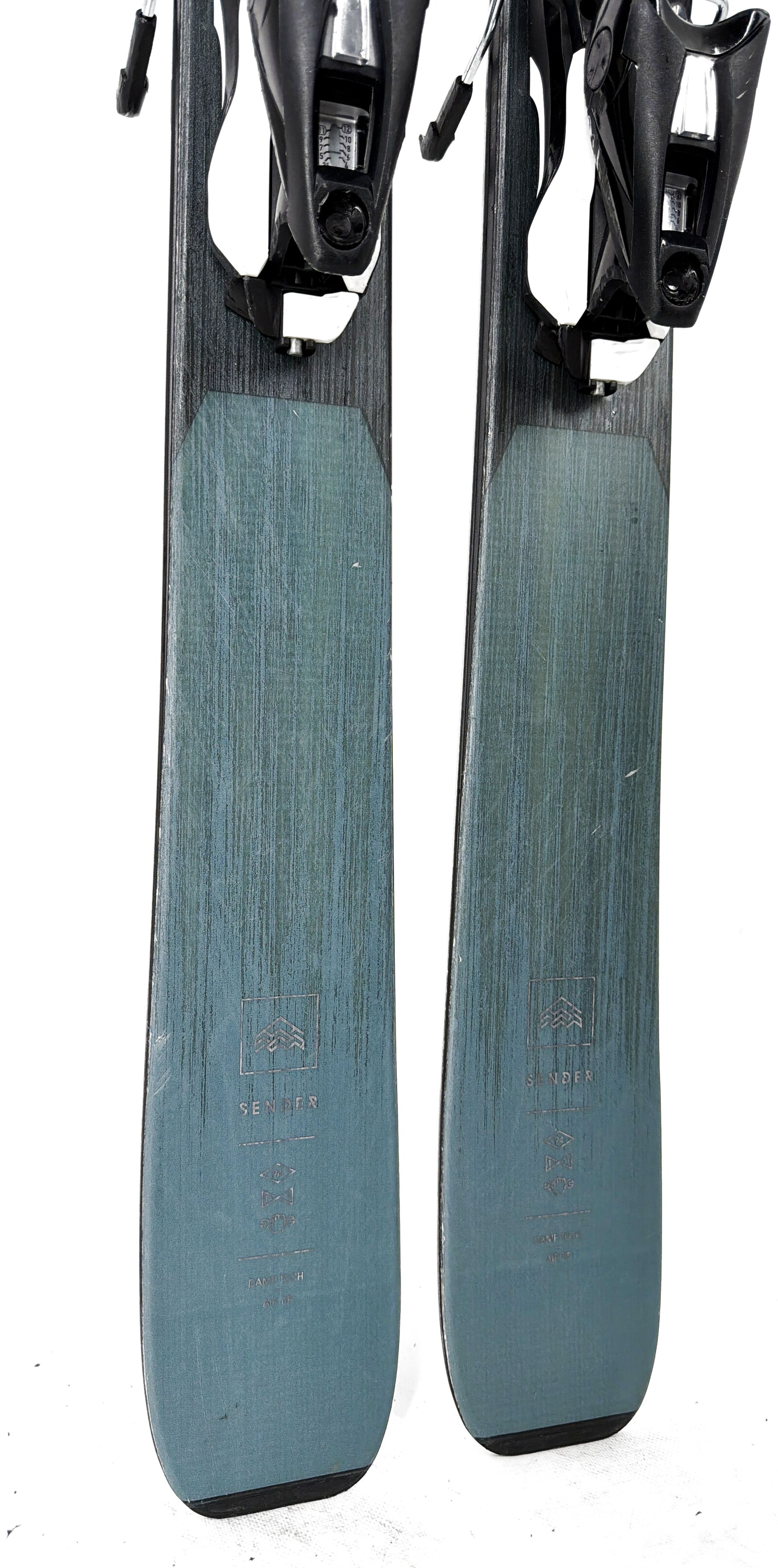 2024 Rossignol Sender 94 Ti Skis Tail