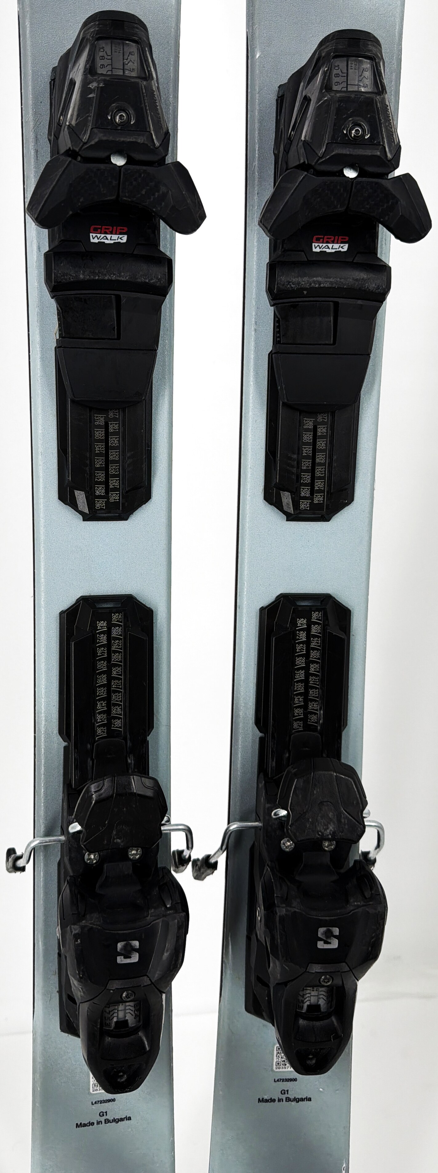 2025 Salomon QST Spark Skis Mid