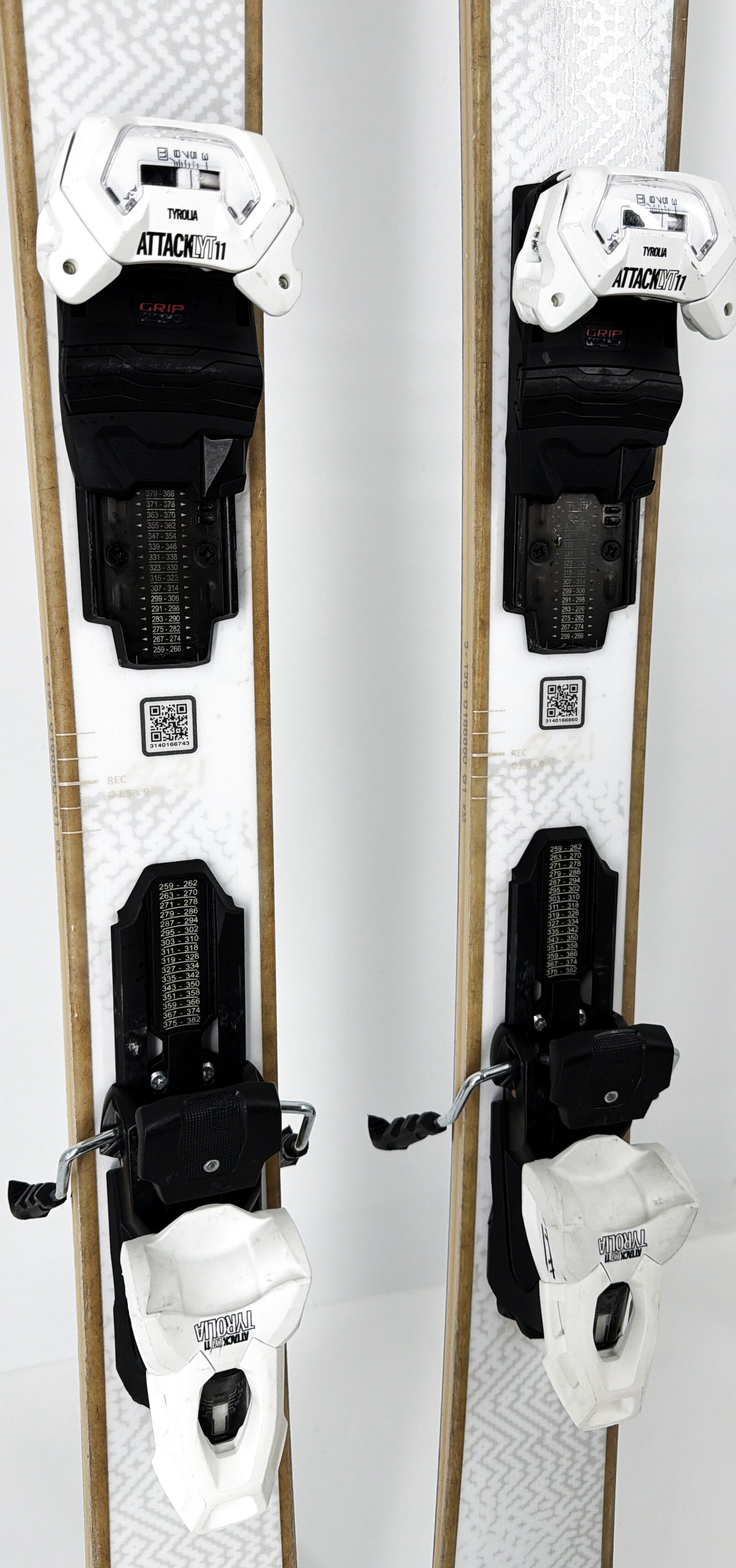 2026 Head Kore 93 Ti W Skis Mid