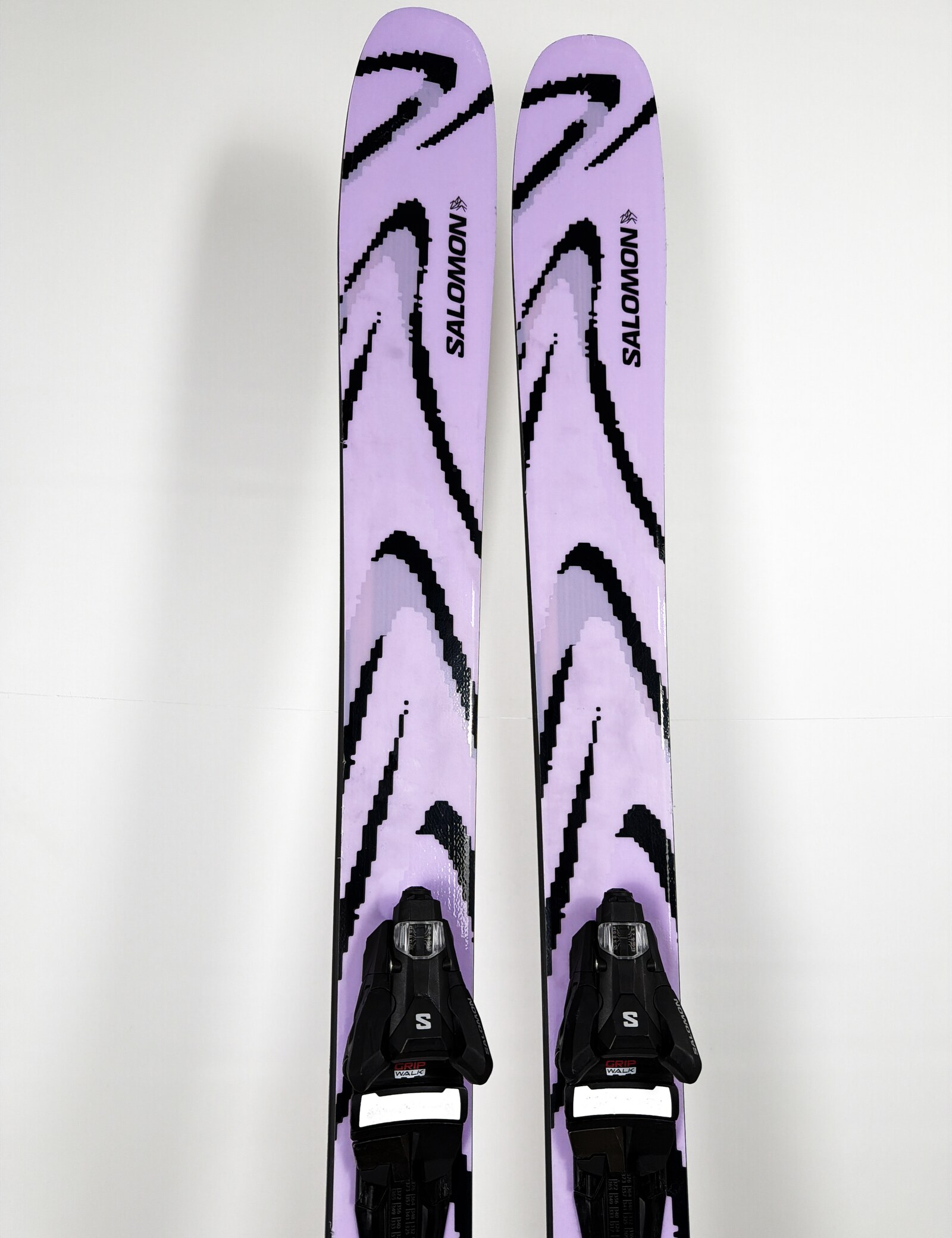 2027 Salomon QST 94 Skis Tip