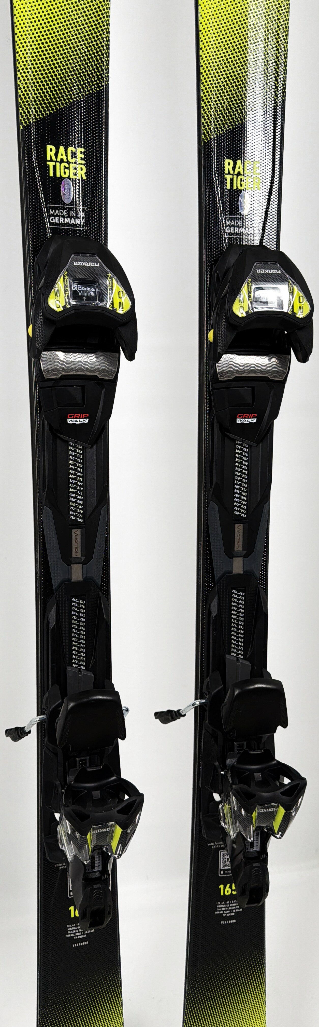 2027 Volkl Racetiger SC Skis Mid