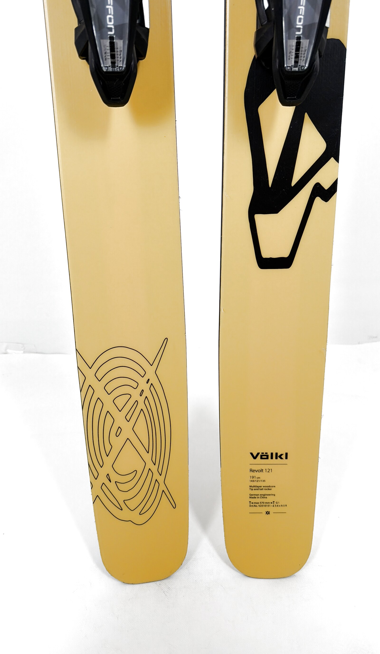 2026 Volkl Revolt 121 Skis Tail