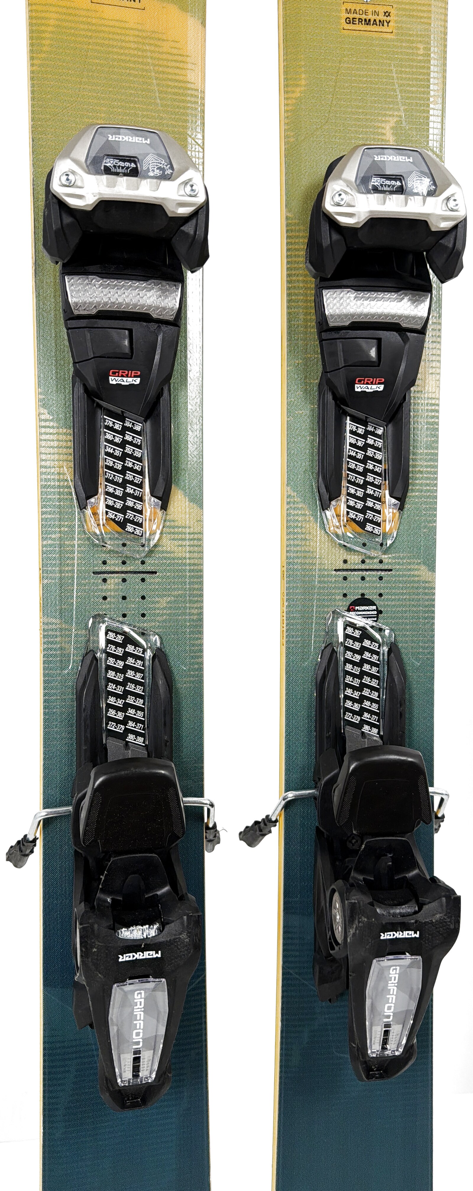 2027 Volkl Blaze 104 Skis Mid
