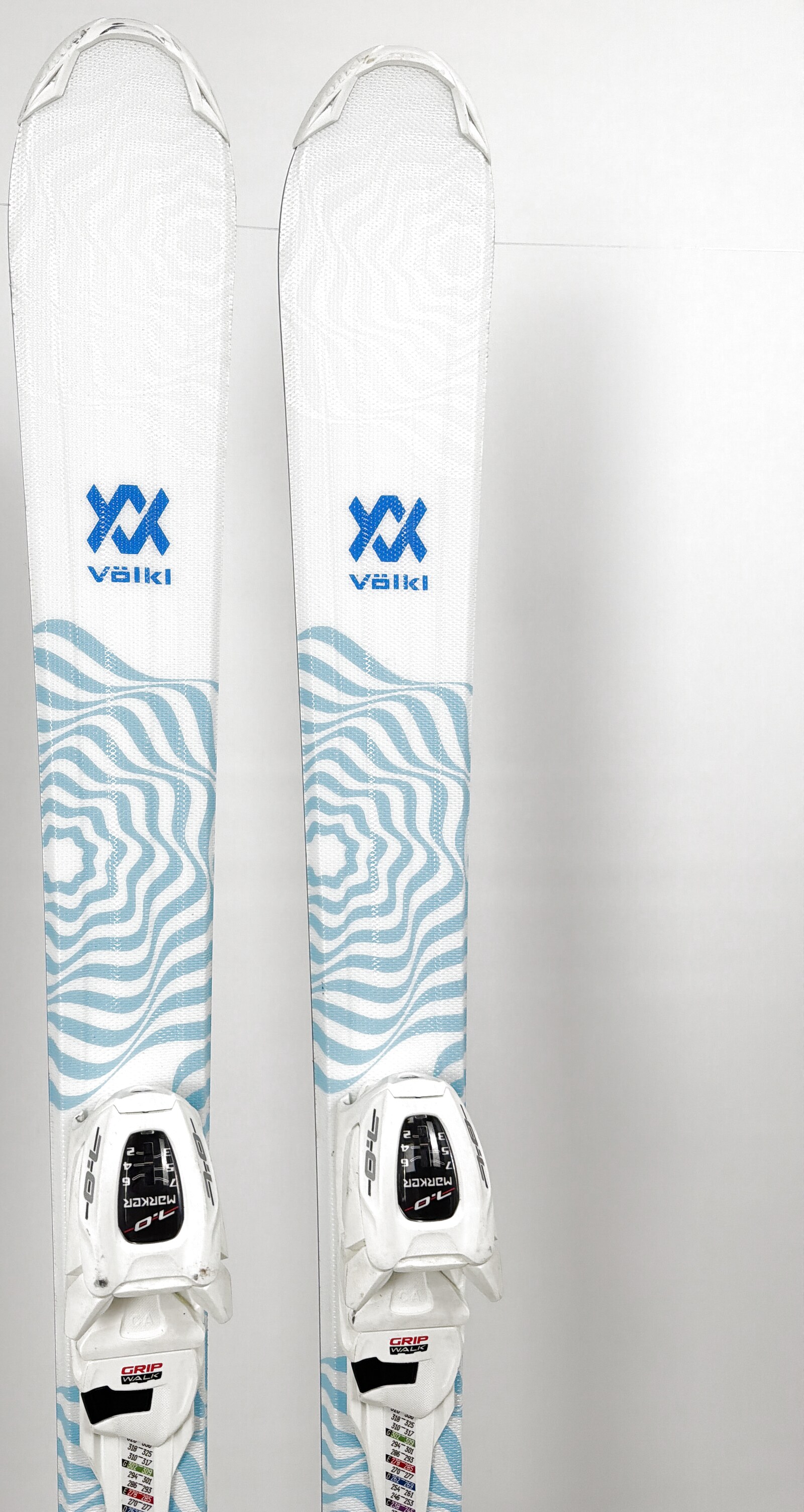 2024 Volkl Flair Jr. Skis Tip