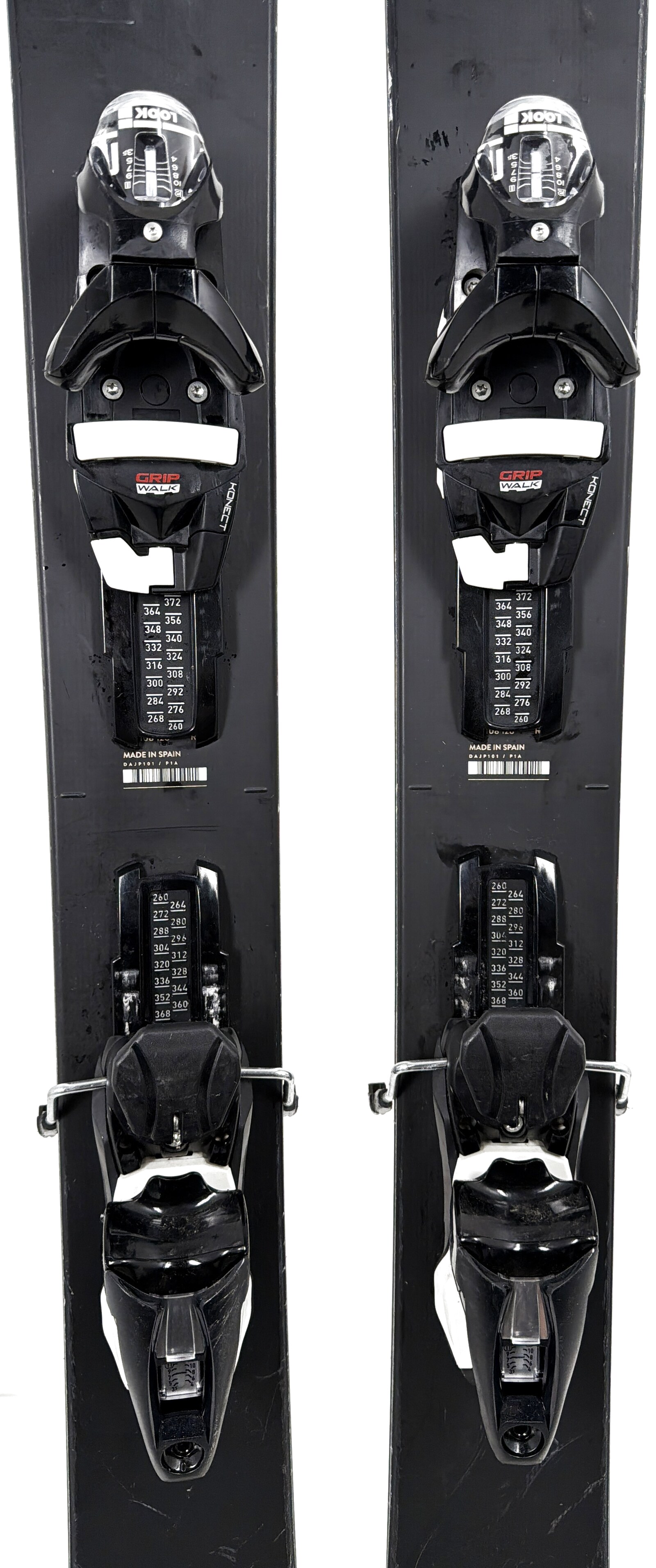 2022 Dynastar M Free 108 Skis Mid