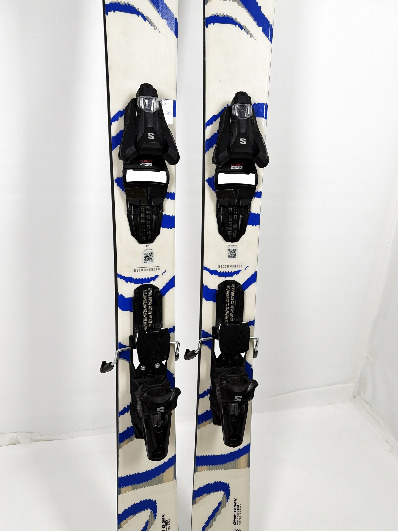 2027 Salomon QST 106 Skis Mid