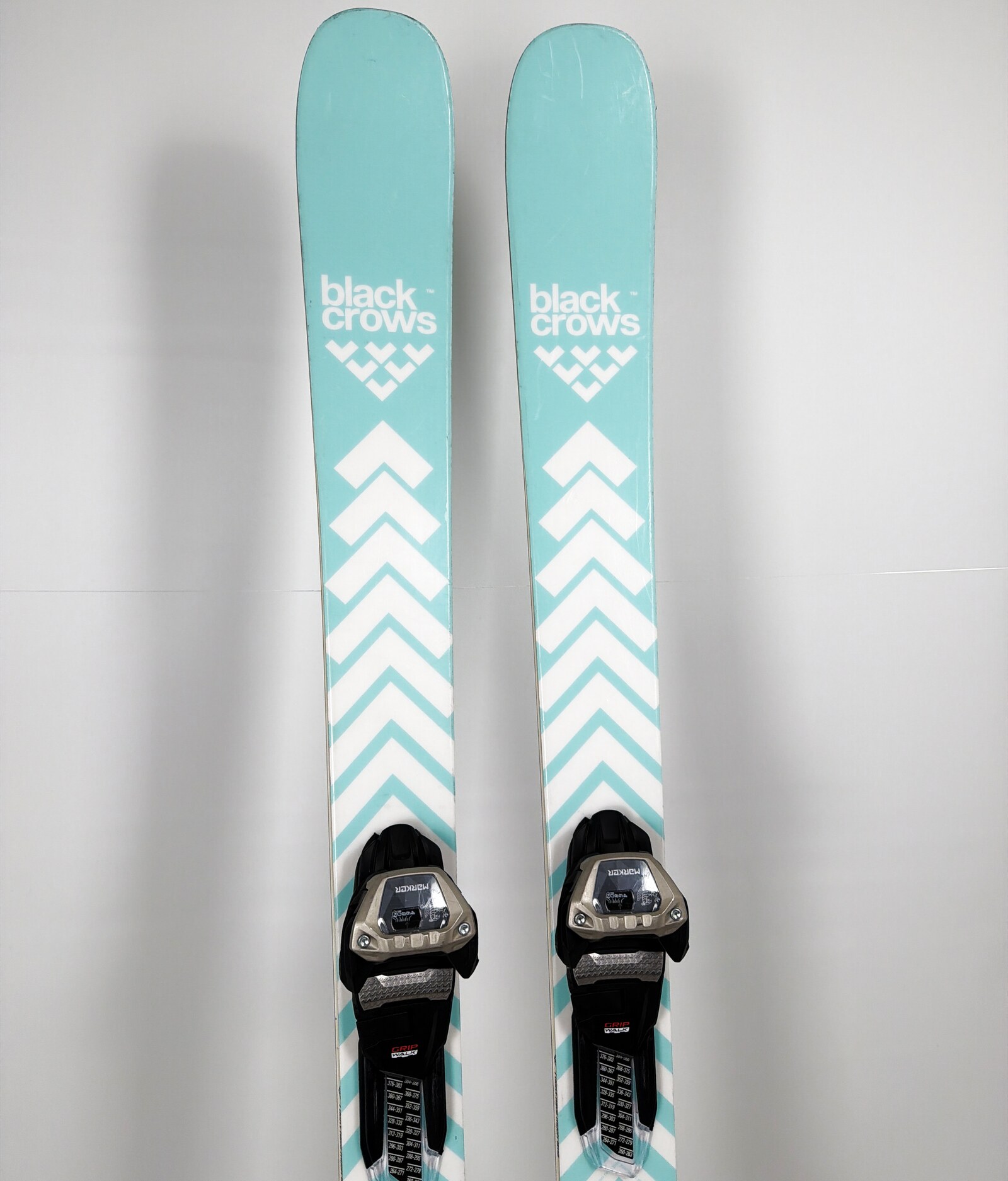 2027 Black Crows Captis Birdie Skis Tip