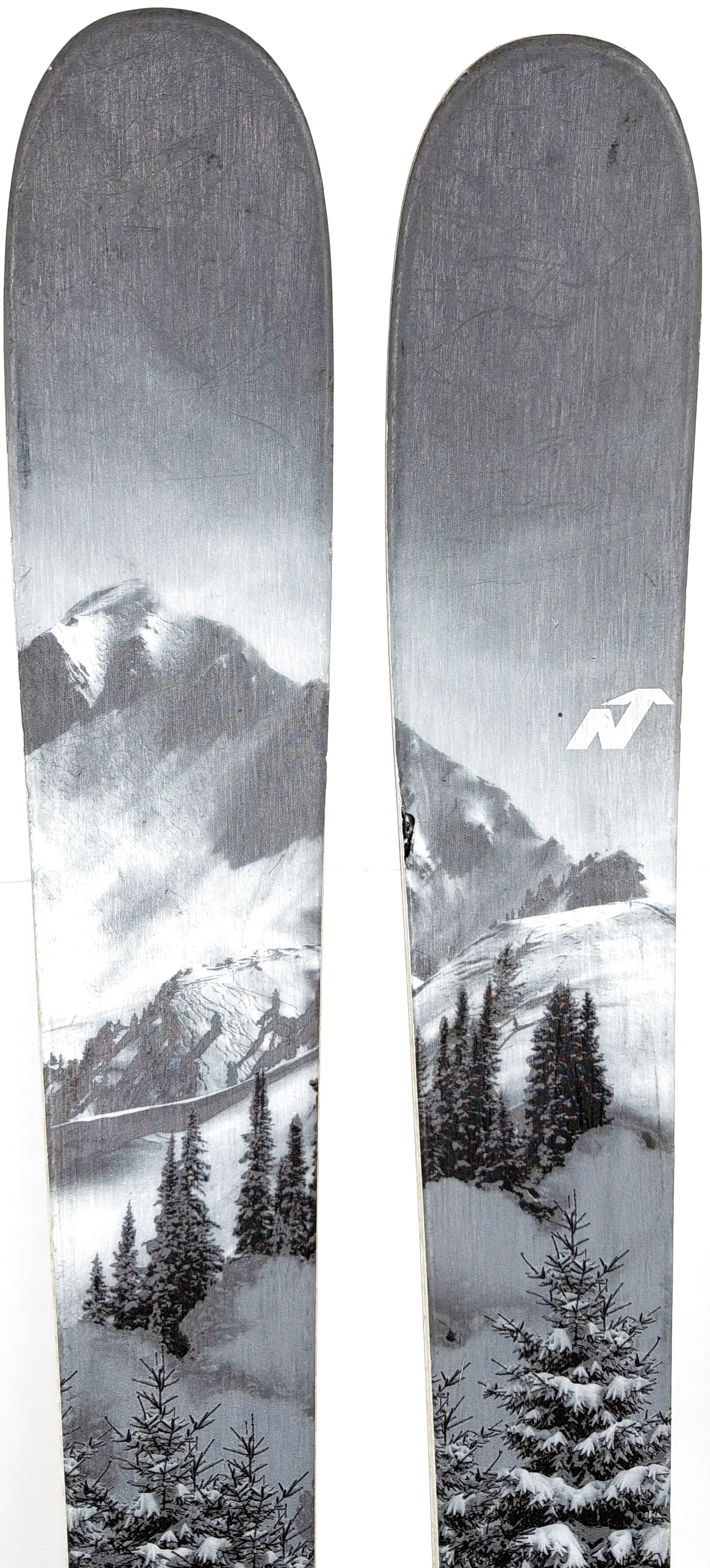 2024 Nordica Santa Ana 84 Skis Tip