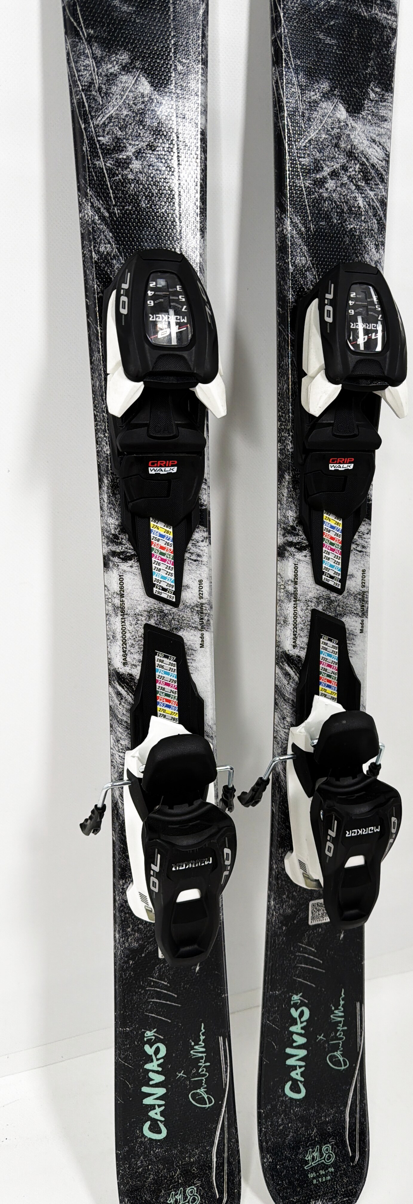 2027 Blizzard Canvas JR Skis Mid