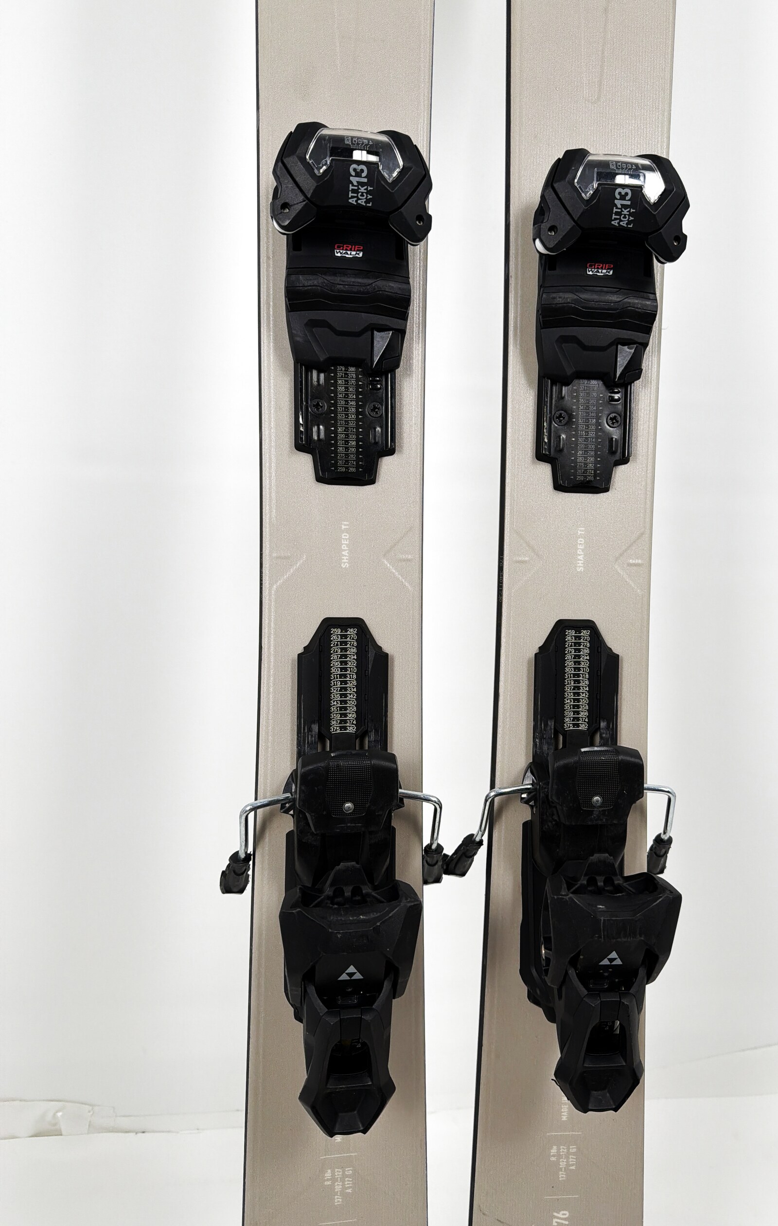 2027 Fischer Ranger 102 Skis Mid