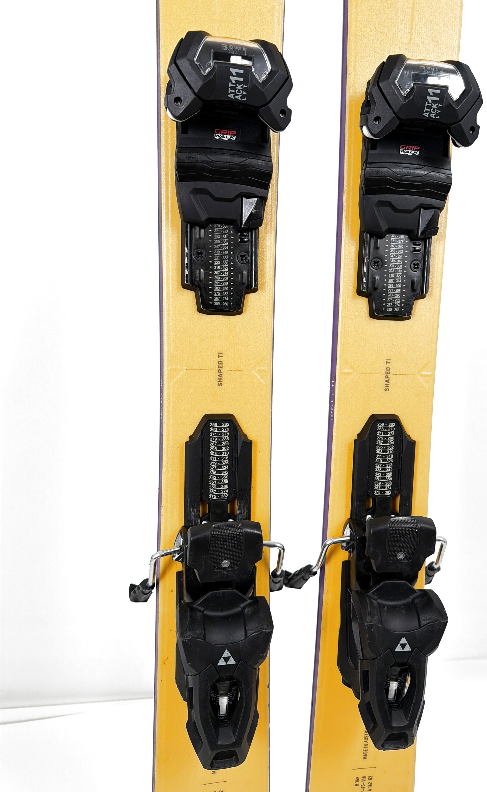 2027 Fischer Ranger 96 Skis Mid